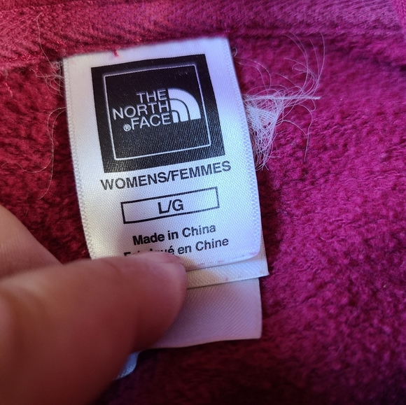 The North Face hooded hoodie sweatshirt in a misses size large. Raspberry color - Picture 6 of 7